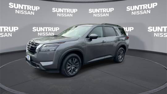 2023 nissan pathfinder sv
