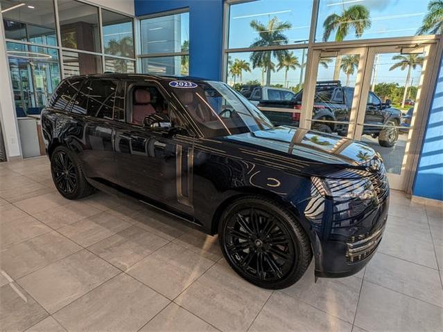 2023 land rover range rover p530 se