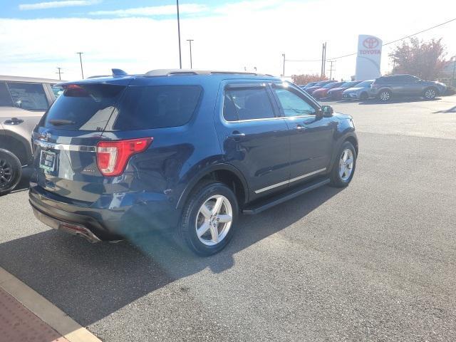 2017 ford explorer xlt