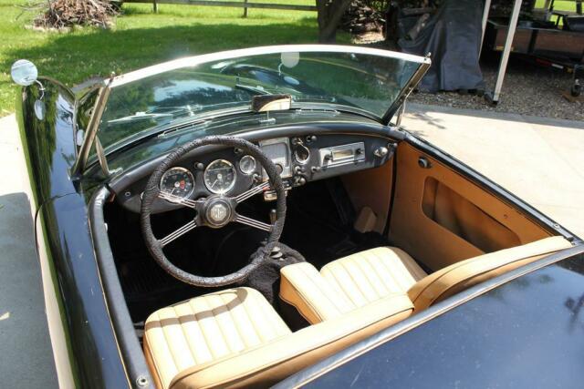 1958 mga roadster convertible