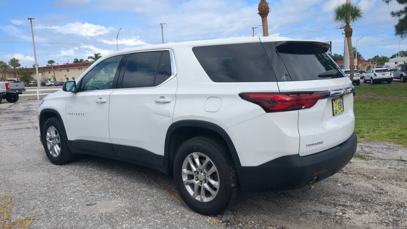 2022 chevrolet traverse ls