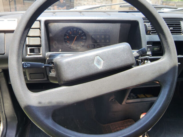 cars trucks used renault 5 tl