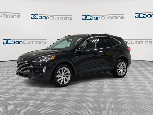 2022 ford escape titanium