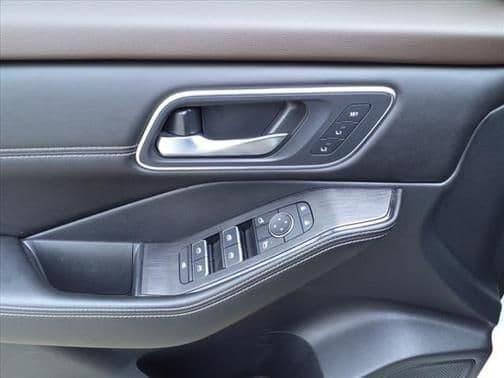2021 nissan rogue platinum in iowa city, iowa