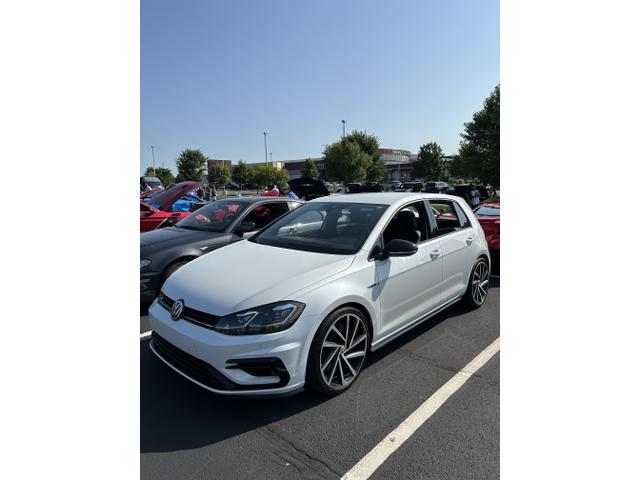 2018 volkswagen golf r 4-door w/dcc & navigation