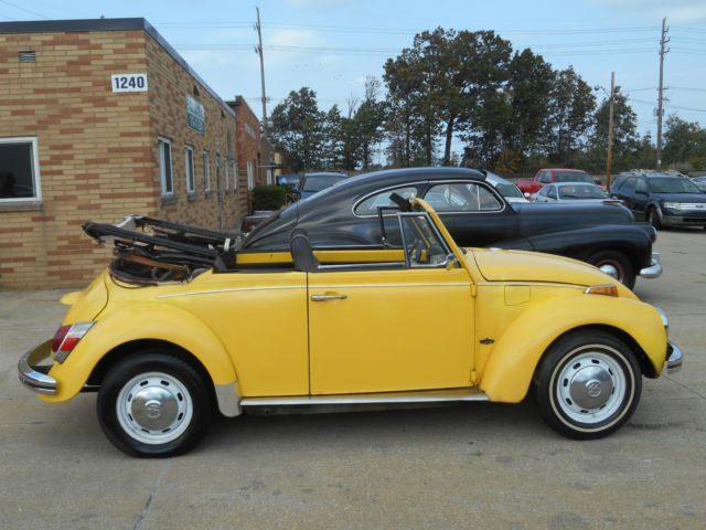 1971 volkswagen beetle yellow convertible - 75k miles - runs well - must see!