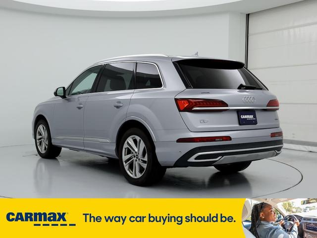 2022 audi q7 premium plus