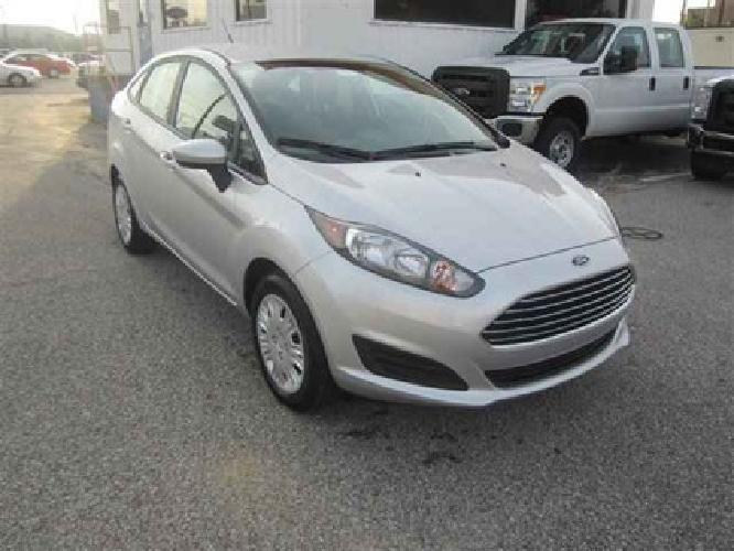 2014 ford fiesta s in evansville, in