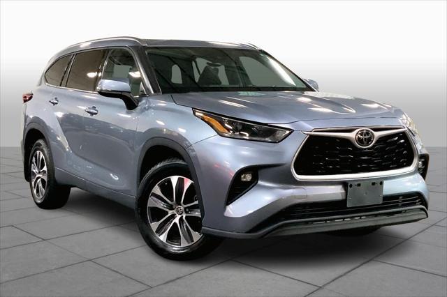2021 toyota highlander xle