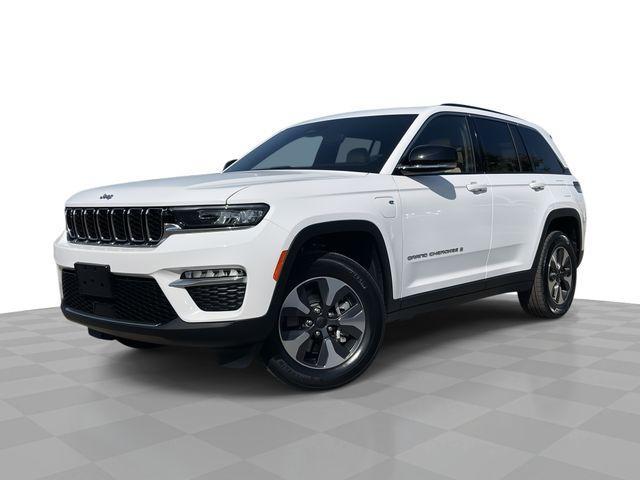 2022 jeep grand cherokee 4xe base