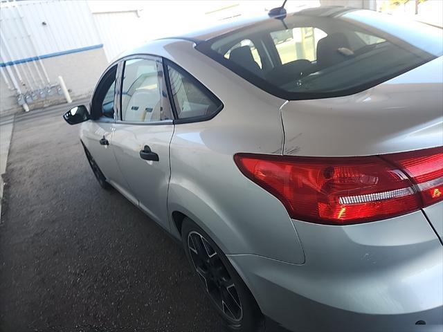 2016 ford focus s