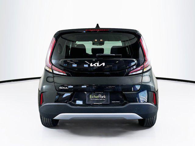 2023 kia soul lx