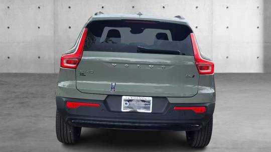 2024 Volvo XC40