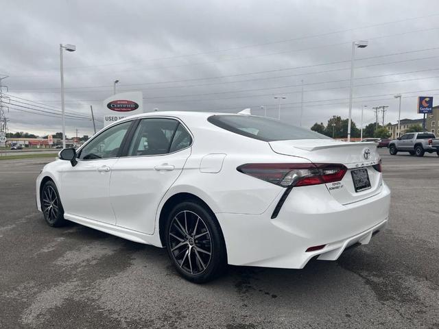 2023 toyota camry se