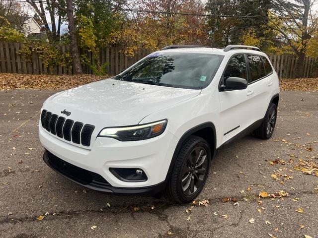 2021 jeep cherokee latitude lux