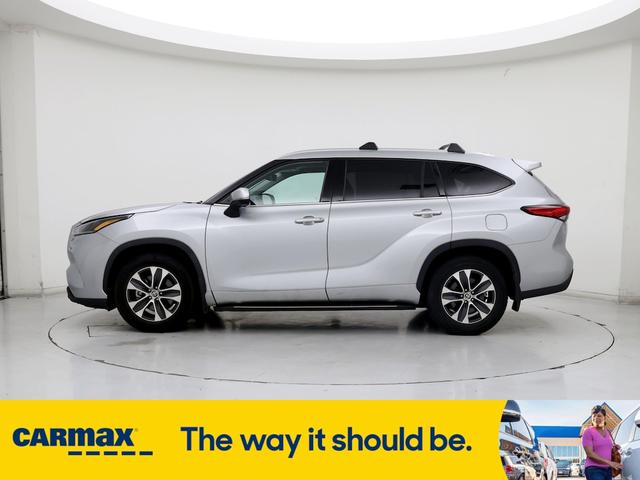 2021 toyota highlander xle