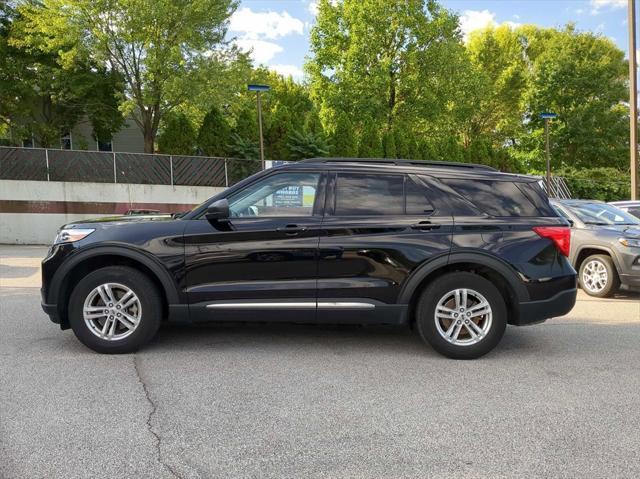 2022 ford explorer xlt
