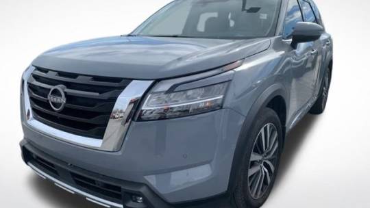 2022 nissan pathfinder platinum