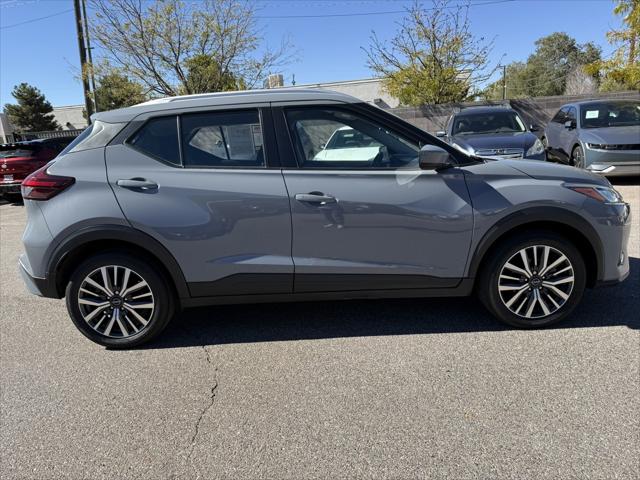 2022 nissan kicks sv xtronic cvt