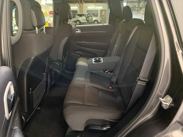2021 jeep grand cherokee laredo