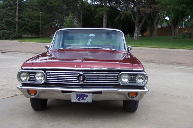 1963 buick lesabre 4 dr sedan