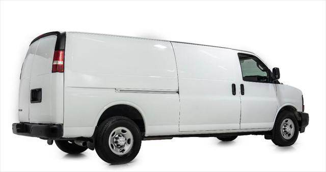 2017 chevrolet express 3500 3500 3dr extended cargo van