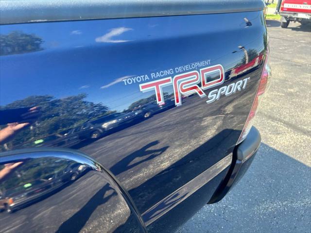 2013 toyota tacoma base