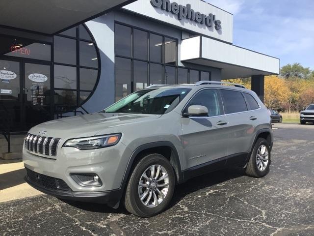 2021 jeep cherokee latitude lux