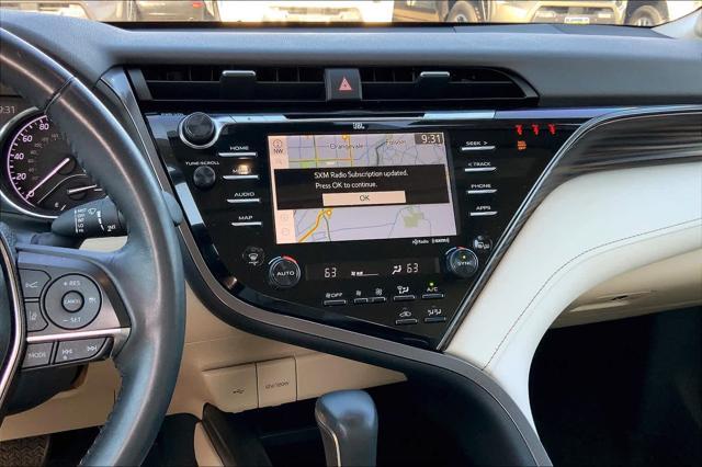 2020 toyota camry hybrid xle