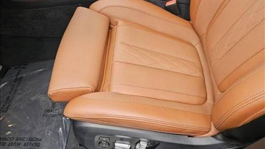 2025 BMW X7