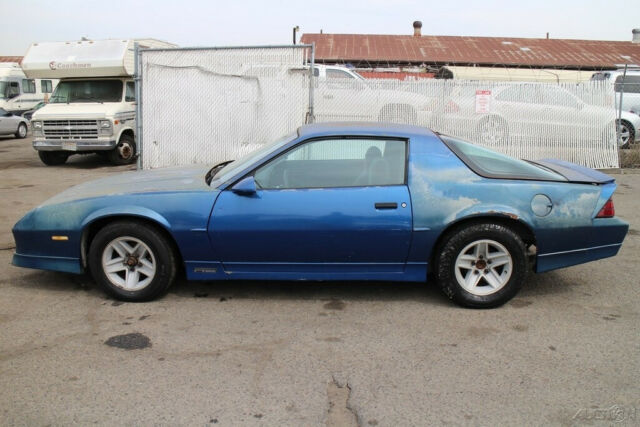 1989 chevrolet camaro rs automatic 6 cylinder no reserve