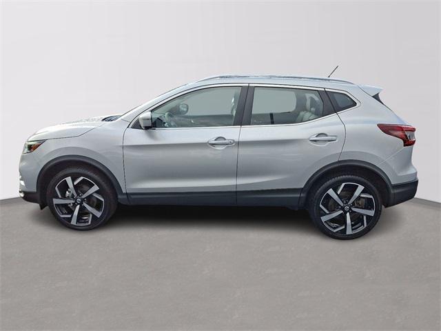 2022 nissan rogue sport sl
