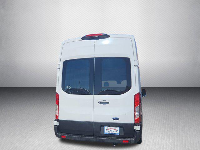 2022 ford transit-250 base