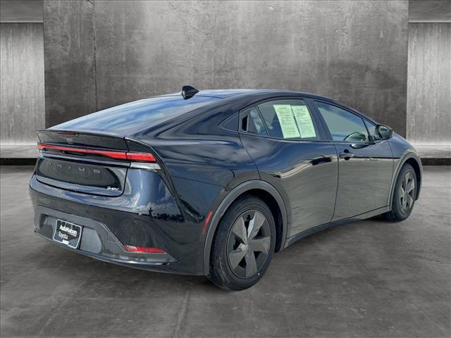 2023 toyota prius le