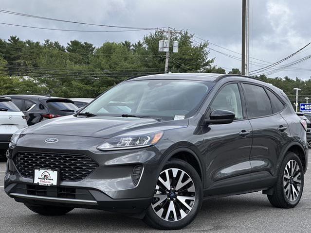 2020 ford escape se