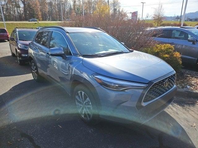 2022 toyota corolla cross xle