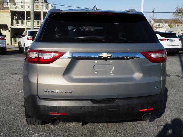 2018 chevrolet traverse lt cloth