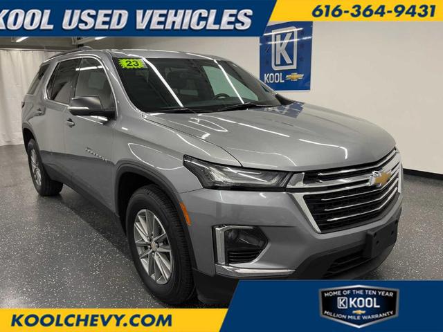 2023 chevrolet traverse lt cloth