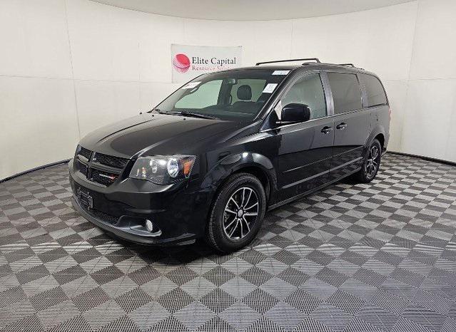 2017 dodge grand caravan gt