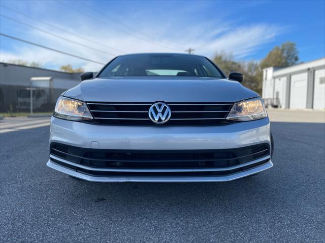 2015 volkswagen jetta 2.0l s