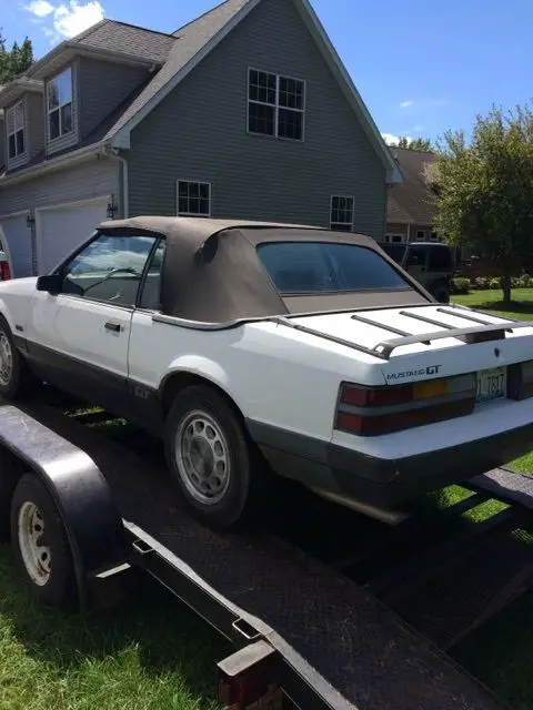 ford mustang gt, factory headers,newer dual exhaust ,new fuel pump