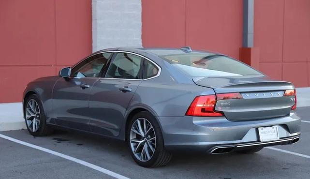 2017 volvo s90 t6 momentum