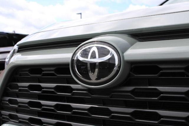 2022 toyota rav4 xle