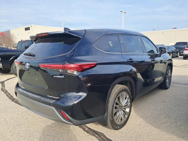 2022 toyota highlander hybrid limited