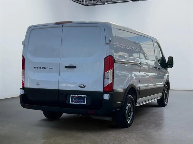 2023 ford transit-150 base