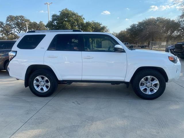 2022 toyota 4runner sr5