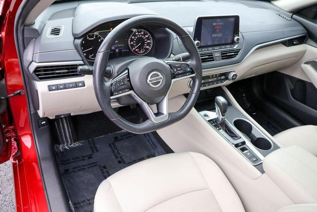 2019 nissan altima 2.5 sv
