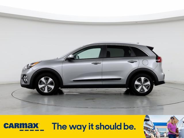 2022 kia niro lx