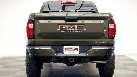 2024 GMC Canyon