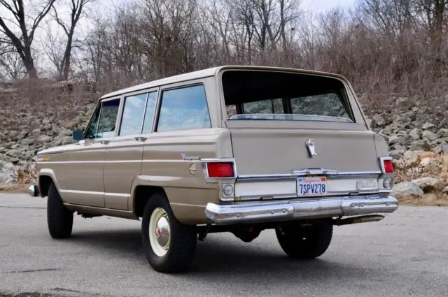 1969 jeep kaiser willys wagoneer v8, power steering, awesome survivor